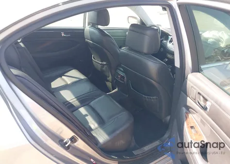 2010 Hyundai Genesis 3.8 z USA, uszkodzony, nr VIN KMHGC4DE7AU080292